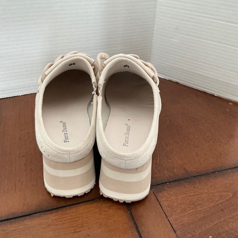Pierre Dumas Beige Platform Fringe Chain Mules - Picture 3 of 7